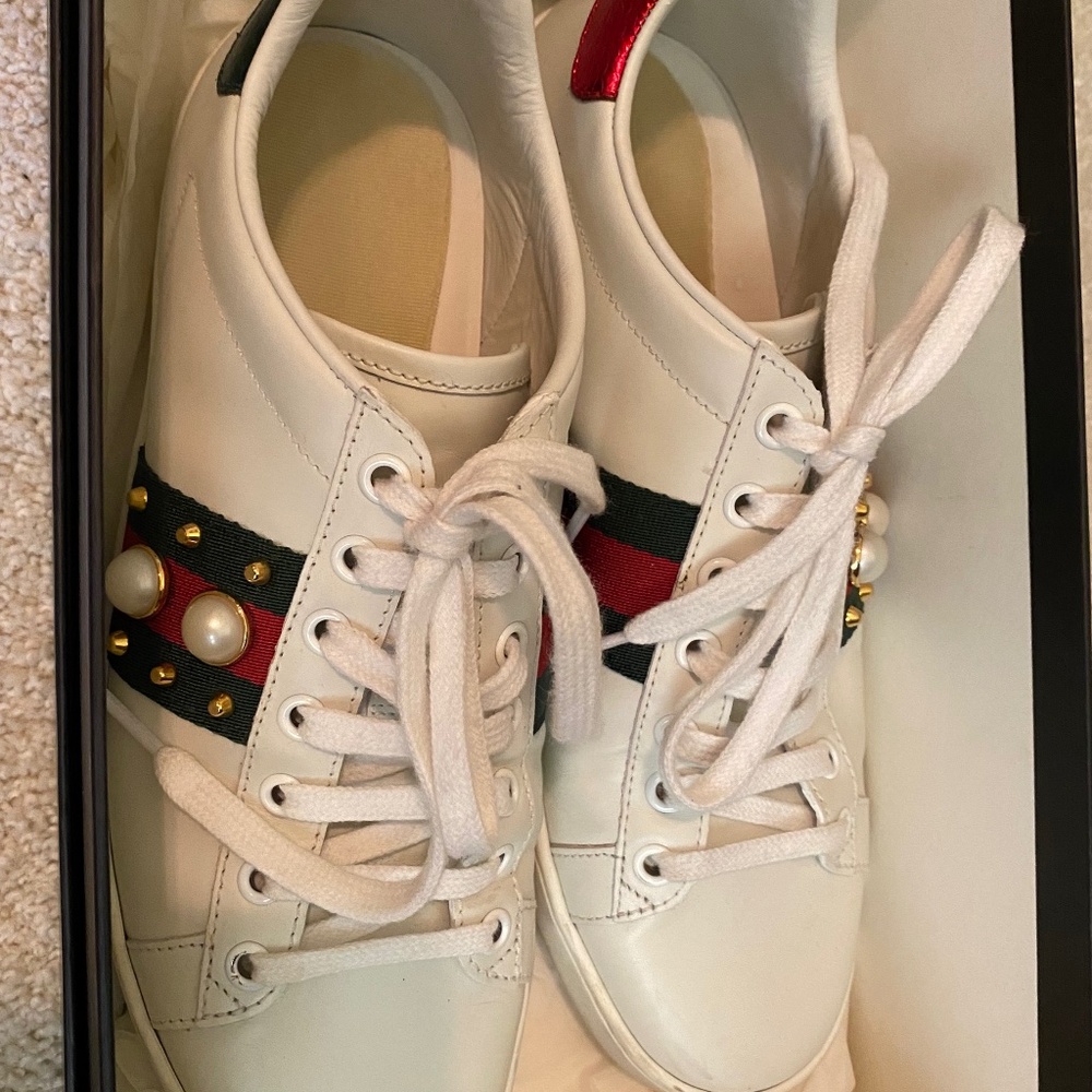 Gucci Miro excellent size 37